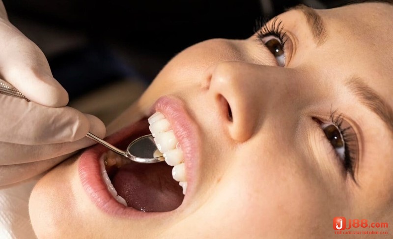 Ngủ mơ thấy mình mọc răng đánh đề con gì còn cần xem xét chi tiết giấc chiêm bao