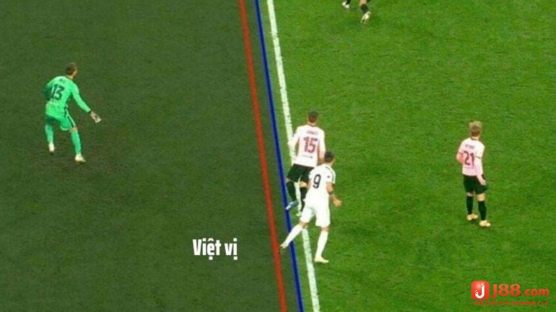 Việt vị cũng là một tình huống dẫn đến đá phạt gián tiếp anh em nhé