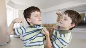 Mơ thấy mình đánh nhau đánh đề con gì? Giải nghĩa giấc mơ